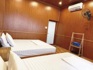 Minh Khang Homestay Bản Giốc- Tay's Traditional Village - 8