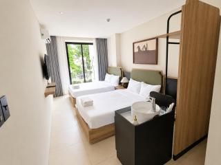 LoverA Signature Hotel - 3
