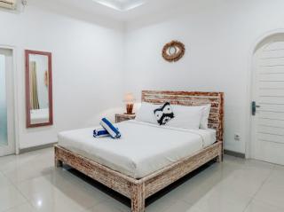 Villa Lestari Berawa Canggu - 2
