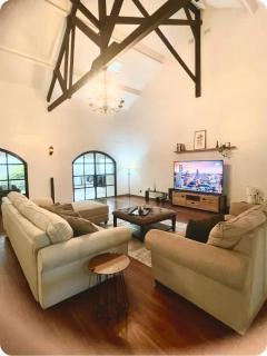 Hilltop Villa 14 Guests Billiards Amazing View Fast Wifi - 1