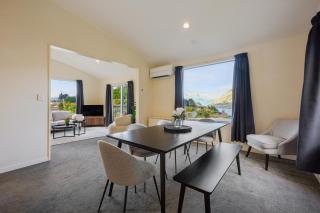 Modern 4BR Lake & Mountain Views - 0