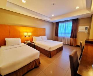 District 21 Hotel - 2