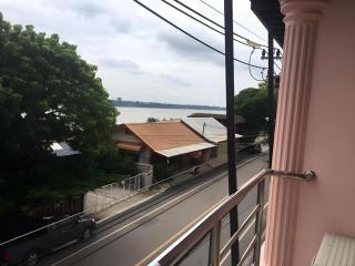 Baan Rim Khong Hotel - 1