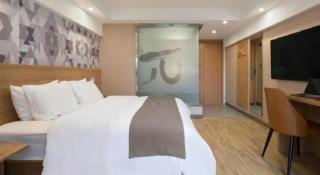 PAI Hotels·Jiangbei Airport Central Park - 1