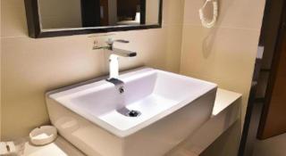 Jtour Inn Xianning Chongyang Taoxi Avenue - 1