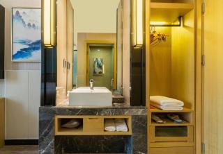 Echarm Hotel Yingshang High-speed Railway Station Wuzhou Wanhui Plaza - 9