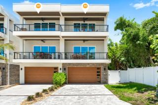30 40 Eighth Avenue - 8