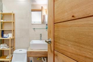 Modern 2BR Apartment Near Agora Mall - 2
