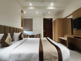 Hotel Grand Meriton - Sirsa - 1