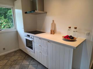 Holiday Home By The Sea With Hot Tub - 7
