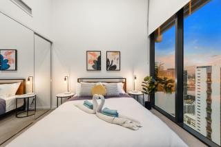 Perfect Penthouse! Views, Location, & Comfort! - 4