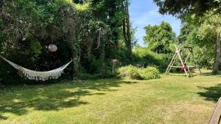 Holiday Home With Fenced Garden Near Beach - 9
