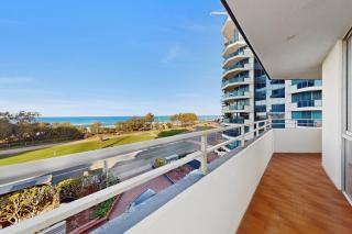 Refurbished 1B Ocean View Sun Equinox - 5