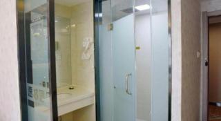 Super 8 Hotel Urumqi West Wuyi Road - 1