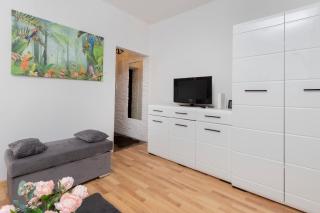Batorego Studio Downtown Gdynia by Noclegi Renters - 2