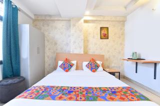 FabHotel Rushank Palace - Near Jawahar Circle, World Trade Park - 5