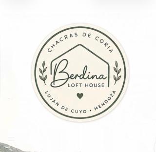 Chacras de Coria desde Berdina casa loft privada para 4 con jardín, parrilla y cochera a 5 min a pie de la plaza principal - Chacras de Coria - 0
