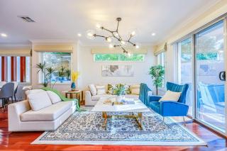 StayAU Pakenham Townhouse with Lakeview - 0