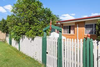 Beautiful 2 bedroom unit in prime location! - 7