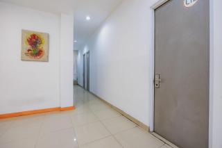 RedDoorz near Mangga Dua Mall - 4