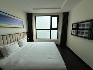 SkyLux 2BR The Saphire Residence Sea View - Ha Long - 7