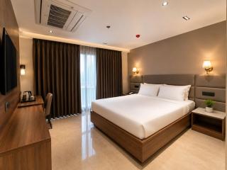 Clubhouse Hotel by CheckIn Greater Noida - 6