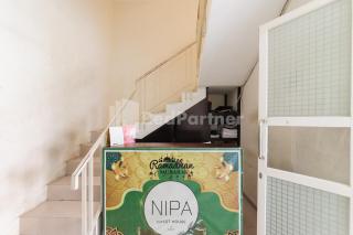 Nipa Guest House near Universitas Widyagama Mitra RedDoorz - 6