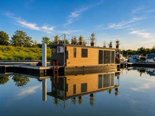 Suite romantique sur l'eau - Sauna, Rooftop, Bain - 0