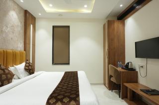 Hotel Tango Traxx - 2