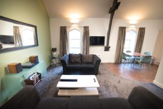 Chapel Apartments - 6