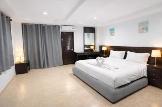 Hill Side Patong Hotel deluxe room - 6