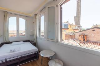 Asinelli, Bologna by Short Holidays - 9