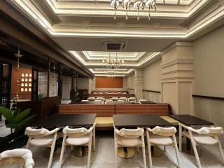 Hotel Grand Meriton - 7