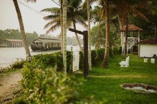 Alleppey Backwater Resort - Alleppey - 4