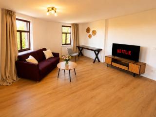 Modernes Apartment bis zu 8 Personen - 3 Schlafzimmer, Schlafsofa, Wifi, Self Check-in - 6
