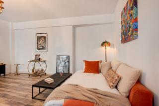 Downtown Chic Apartment, Ideal for FAMILIES and GROUPS! - Bucarest - 8