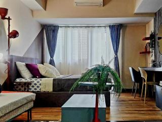 11a Spacious Suite with Resort Amenities Free Parking with Washer Great for Long Stays - 0