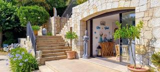 Loup Castel Boutique Hotel B&B - 4