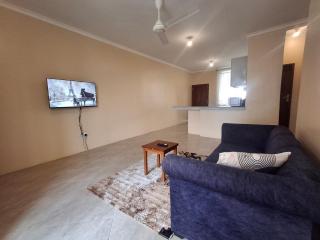 Stunning 2BR in Dar Beach, Dining, Transit Nearby apt no 4 - 2