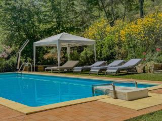 Villa in the Sibillini Mountains, Pool & Privacy by Host Hero - 4