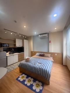 Mango Home & Apartment - 4
