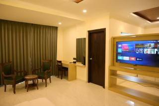 Hotel Grand Mayfair - 2