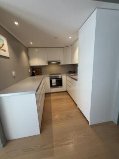 Modern apartment Møhlenpris with seaview - 5