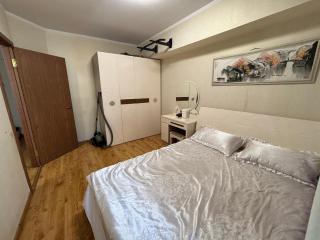 Modern Quiet Apartment Near City Center - 7