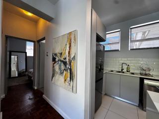 Enjoy Cape Town at our Green Point Apartment - 1