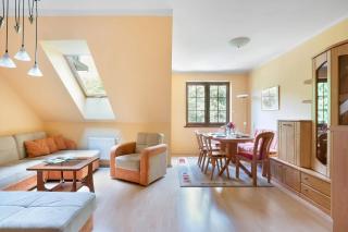 Two-Level Apartment with Parking Near Downtown by Noclegi Renters - 1