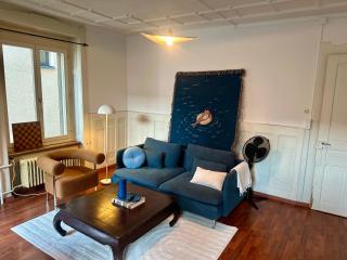 Stylish old building - Parking - 16 minutes to Zurich - 9