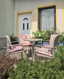 Das Mittelpunkt - Sommergarten - 1