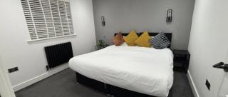 The Aurora Apartments - 2-Bed Apartment - 2 Bathrooms - FREE Private Parking - 4