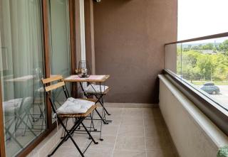 Modern City Park Apartment - Outdoor Pool & Parking by Flat Manаger - 8